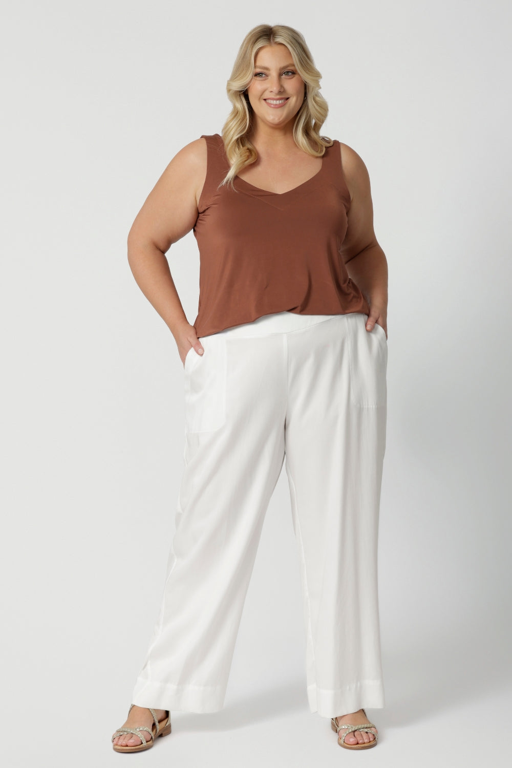 Connor Pant in White